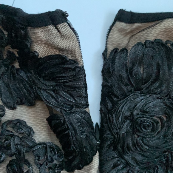 ❤️VENUS Black Lace Overlay Bodycon Dress Size 8 - Picture 10 of 10